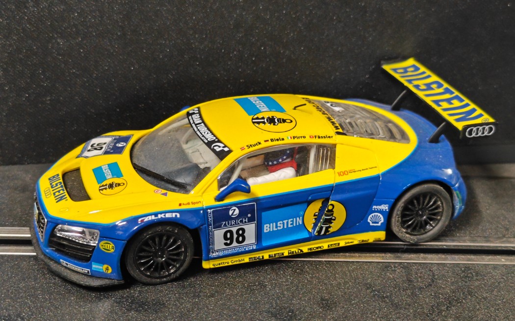Carrera Audi R8 LMS